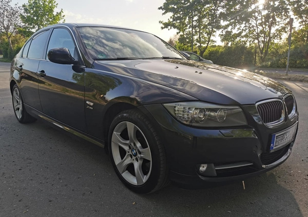 BMW Seria 3 cena 39000 przebieg: 327723, rok produkcji 2010 z Dzierżoniów małe 29